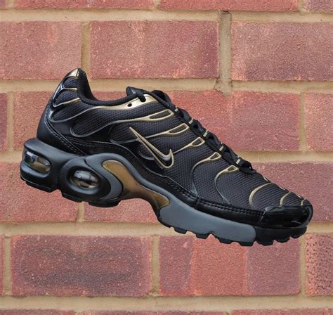 nike tn kinder schwarz gold|nike tuned schuhe.